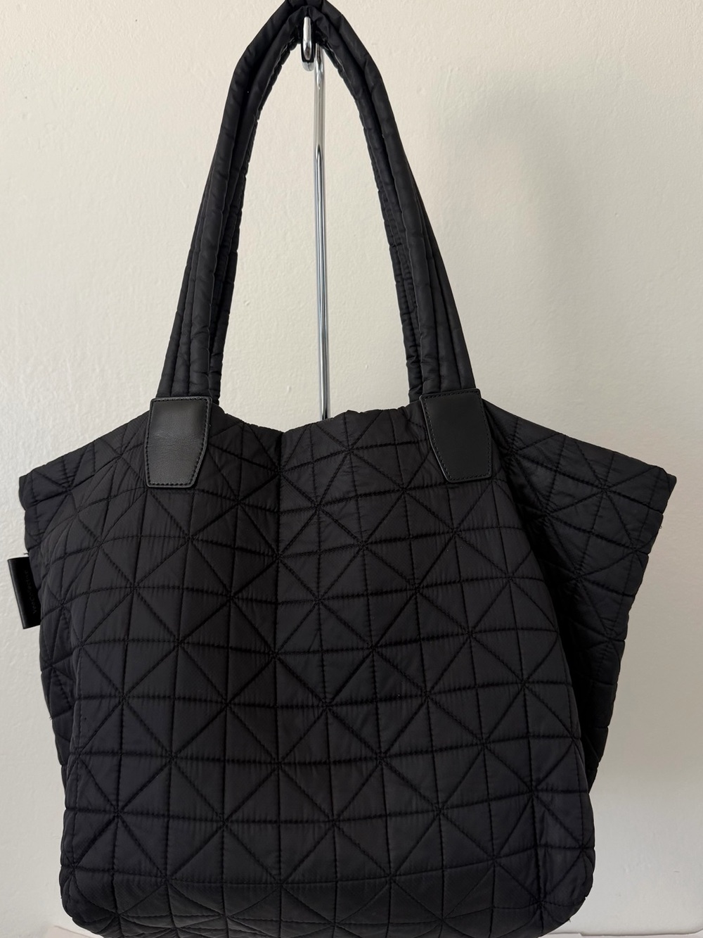 VeeCollective medium Vee quilted tote bag